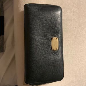 Michael Kors wallet black